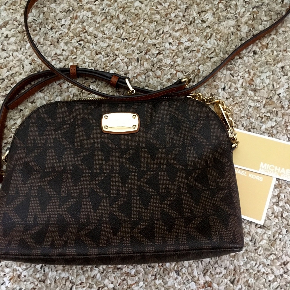 Michael Kors-Cindy Logo Crossbody NEW